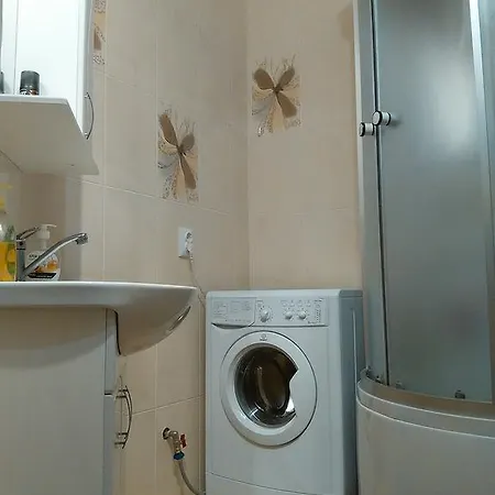 Island To Marseille Apartment
